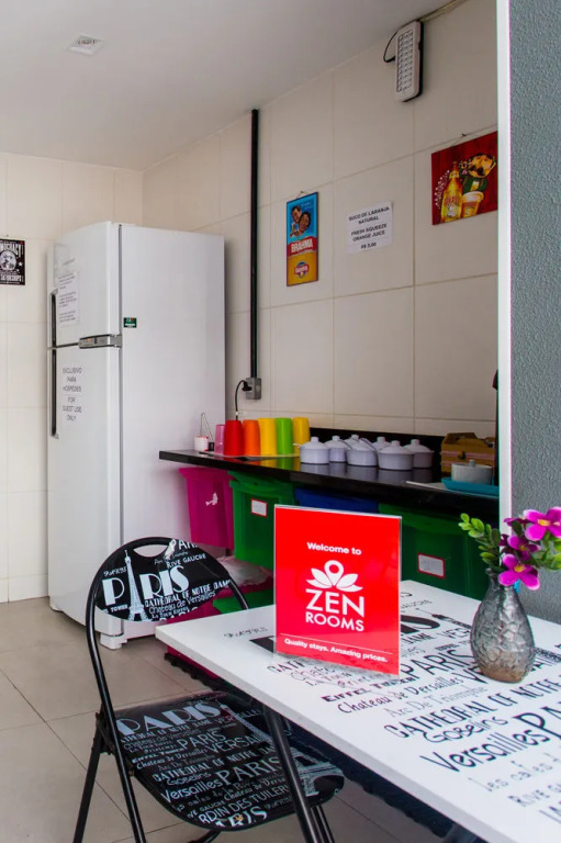 ZEN Rooms Mena Barreto