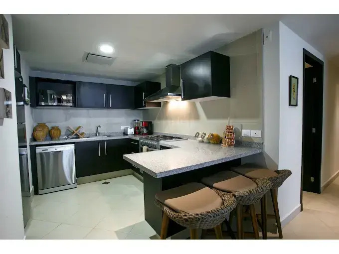 Wake Up To Sounds Of The Ocean Condo