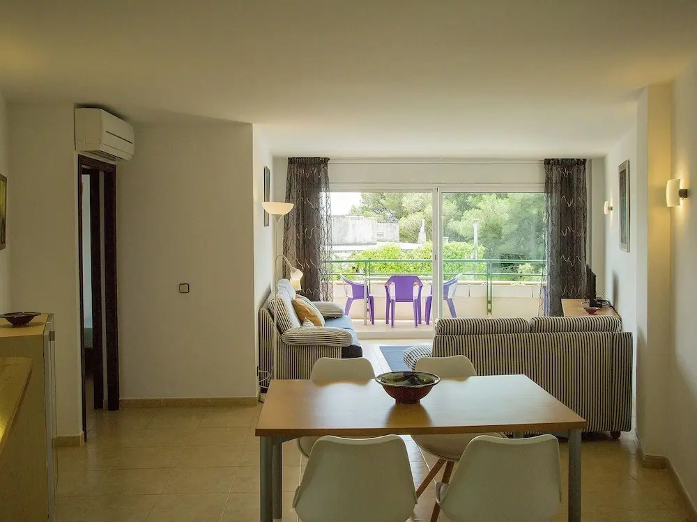 Beautiful apartment with pool for 4 in L'Estartit from at 50m. from the beach
