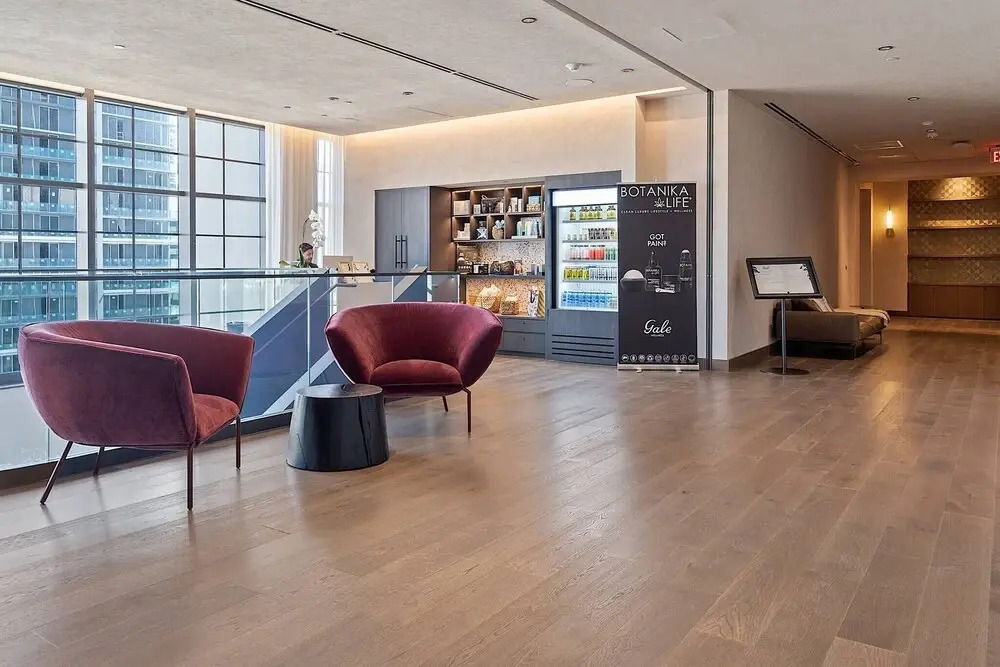 Penthouse 1BR Breathtaking City & Water Views