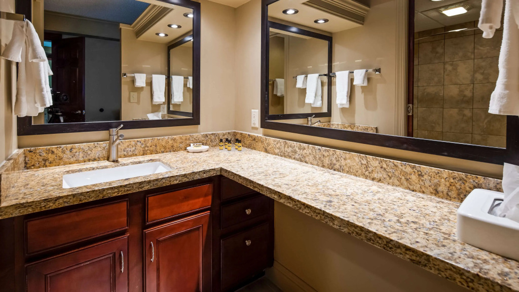 Best Western Plus Mid Nebraska Inn & Suites