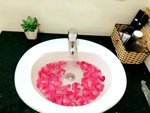 Hoa Lu Hotel