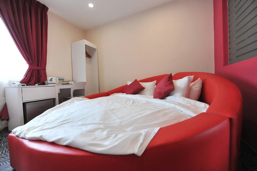 OYO 89848 Link Boutique Hotel