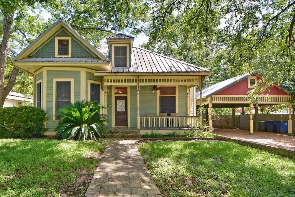 7BR 4BA Unique House and Cottage South Congress Austin by RedAwning