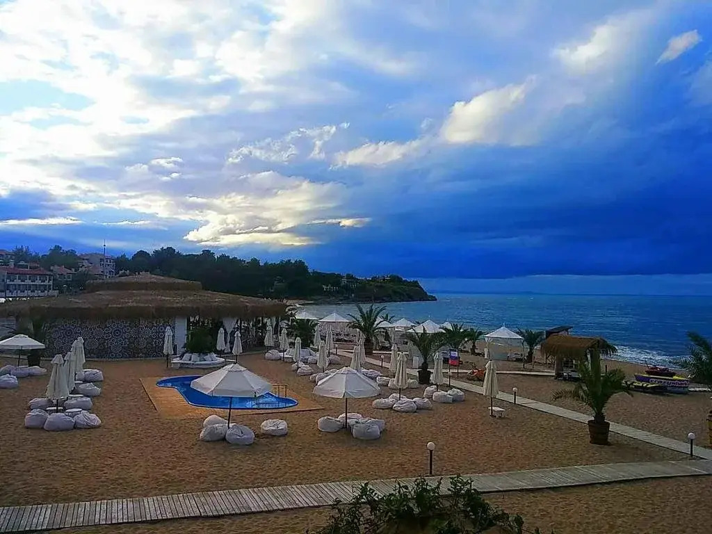 Oasis Beach Club