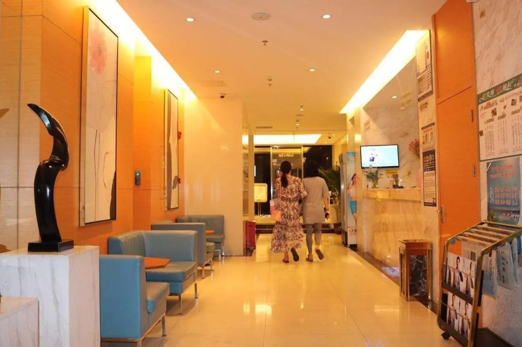 Home Inn (Sanya Sanya Bay Jixiang Street Seaview)