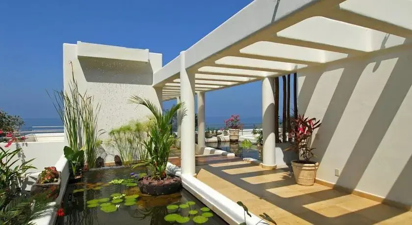 Casas Garza Blanca