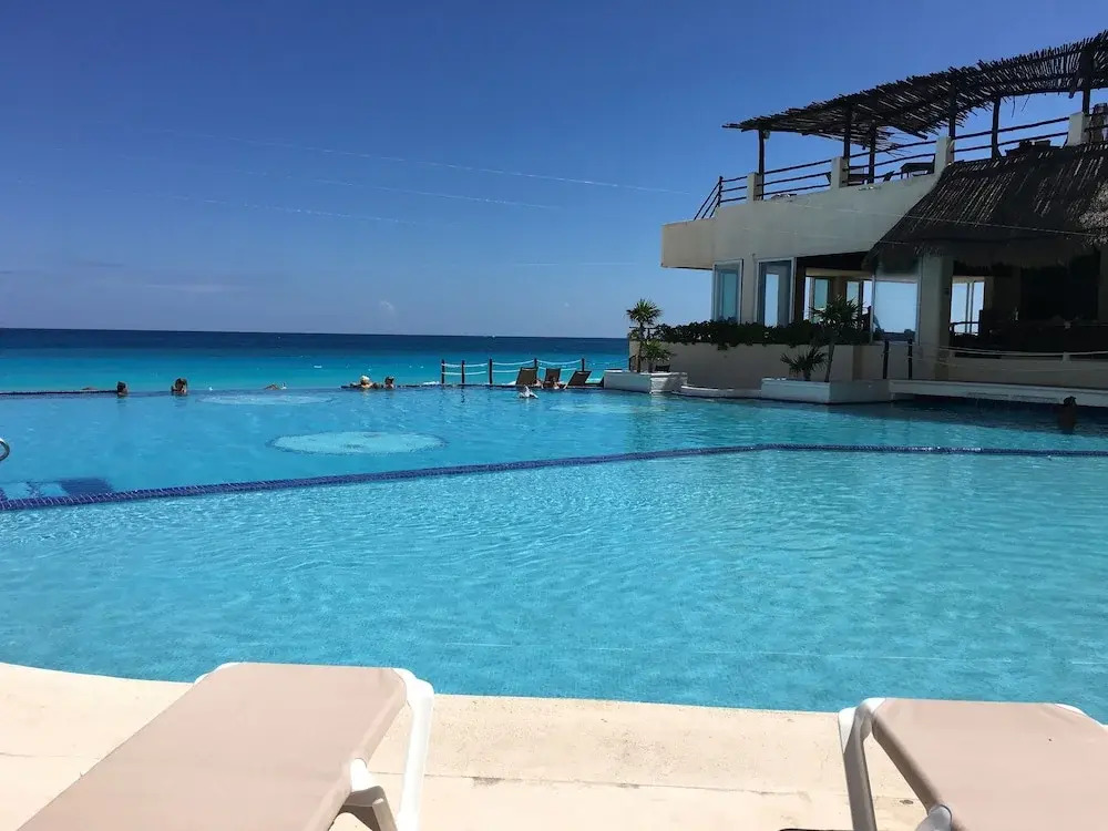 Cancun Plaza Condo Mexico