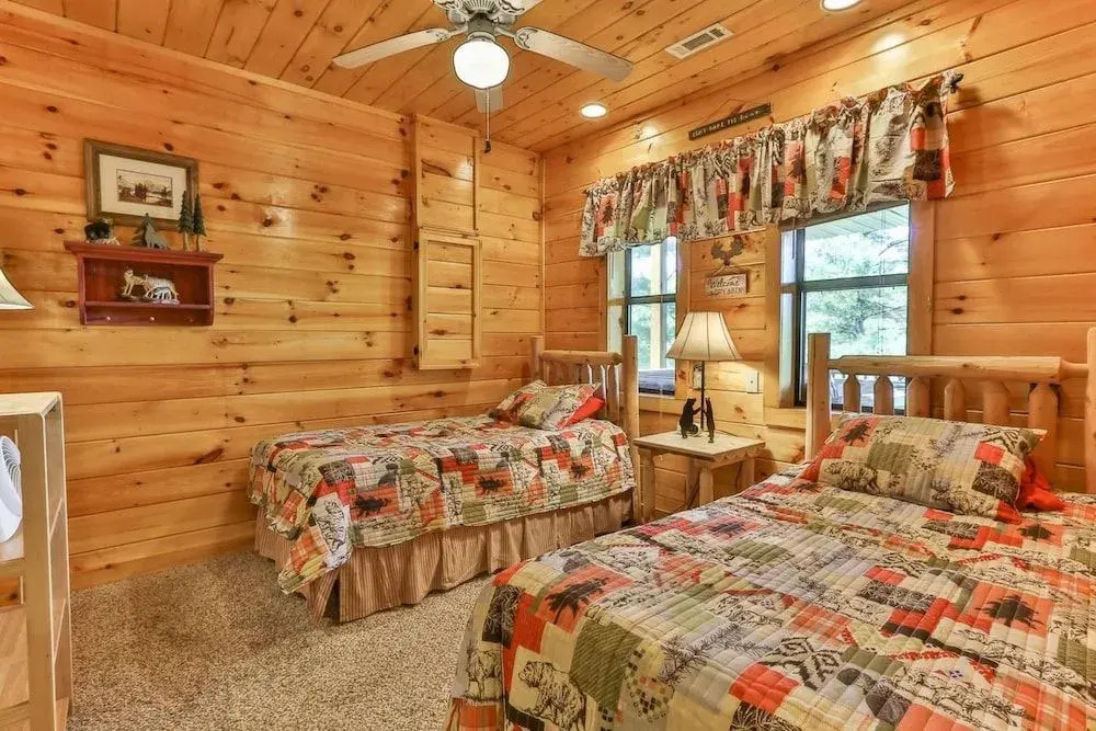CHEROKEE SUNRISE LODGE Apartment 4 NEVAEH CABIN RENTALS