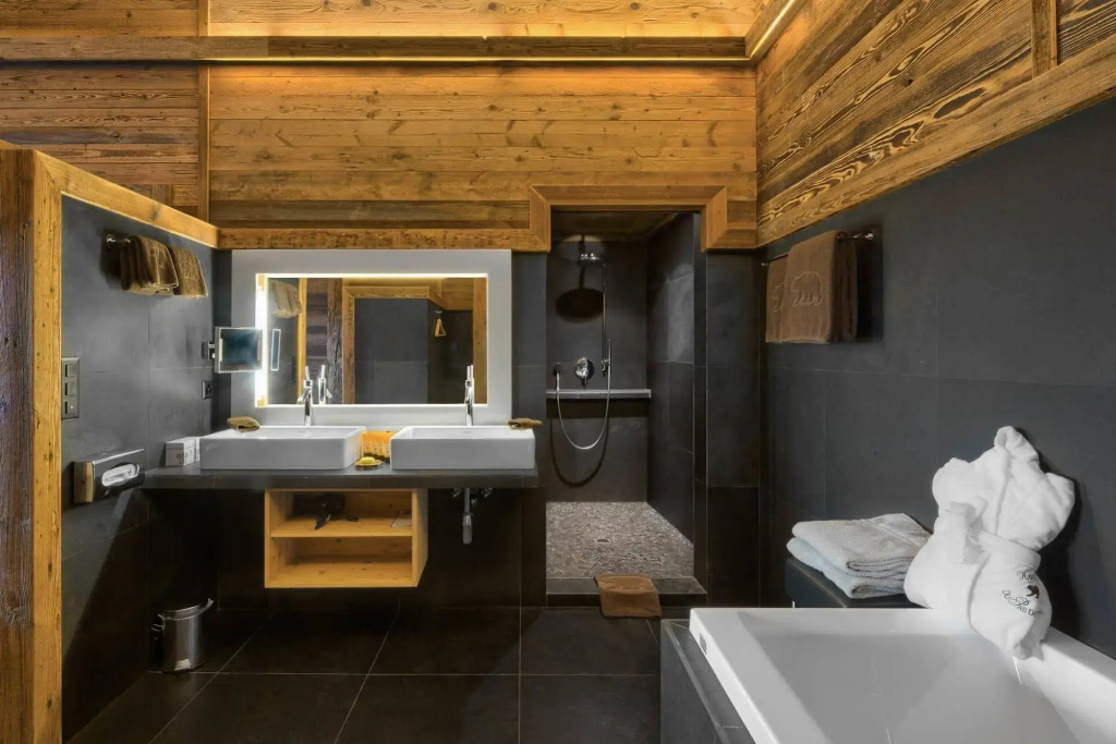 Hostellerie du Pas de lOurs "Relais et Châteaux"