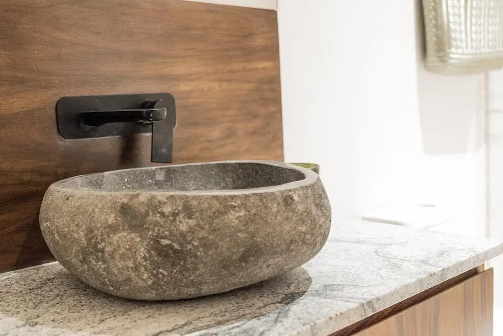 Nice Avant-garde Studio Charming Private Terrace Mini-plunge Pool and Great Amenities