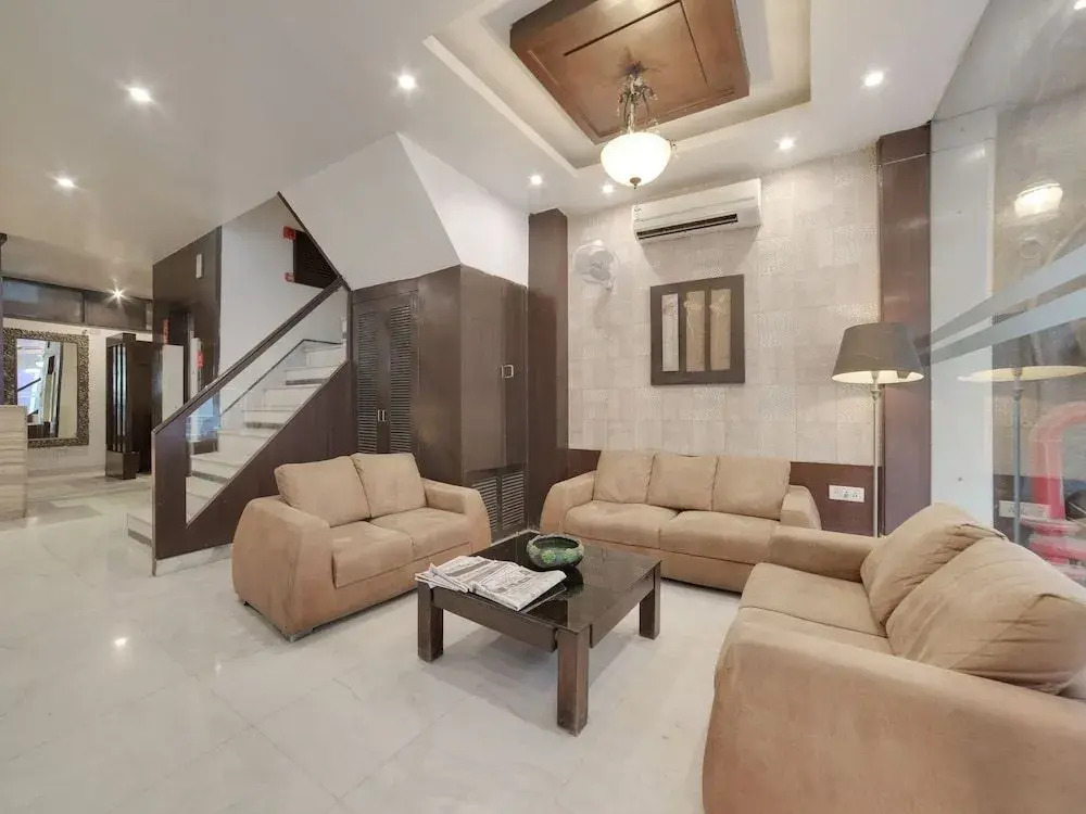 OYO 29752 Hotel Copper