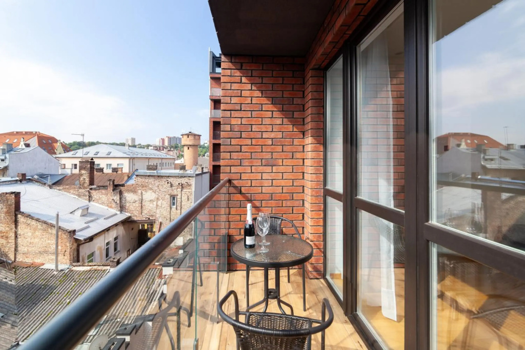 Regrand apartment on Kulisha 47a