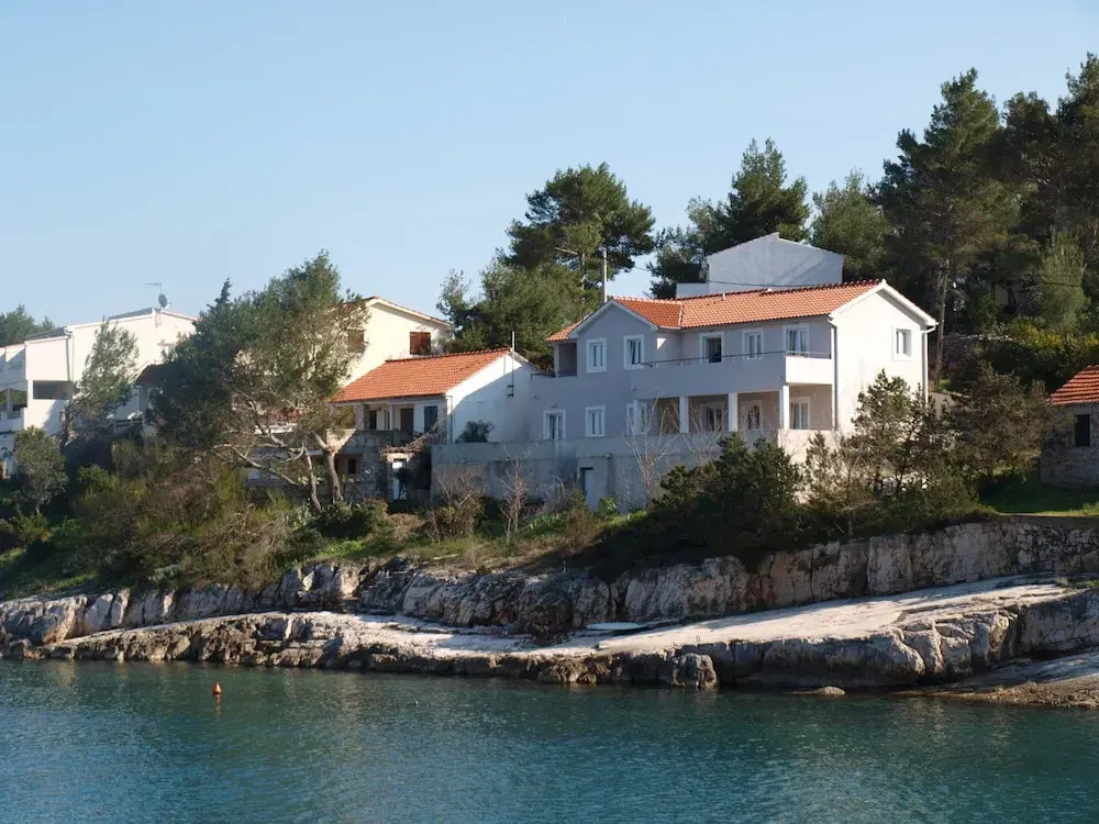 Apartments Jakov