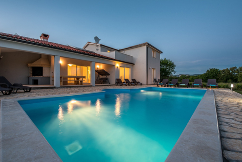 Holiday House Larif - Luxury In Nature: Nedescina. Istria