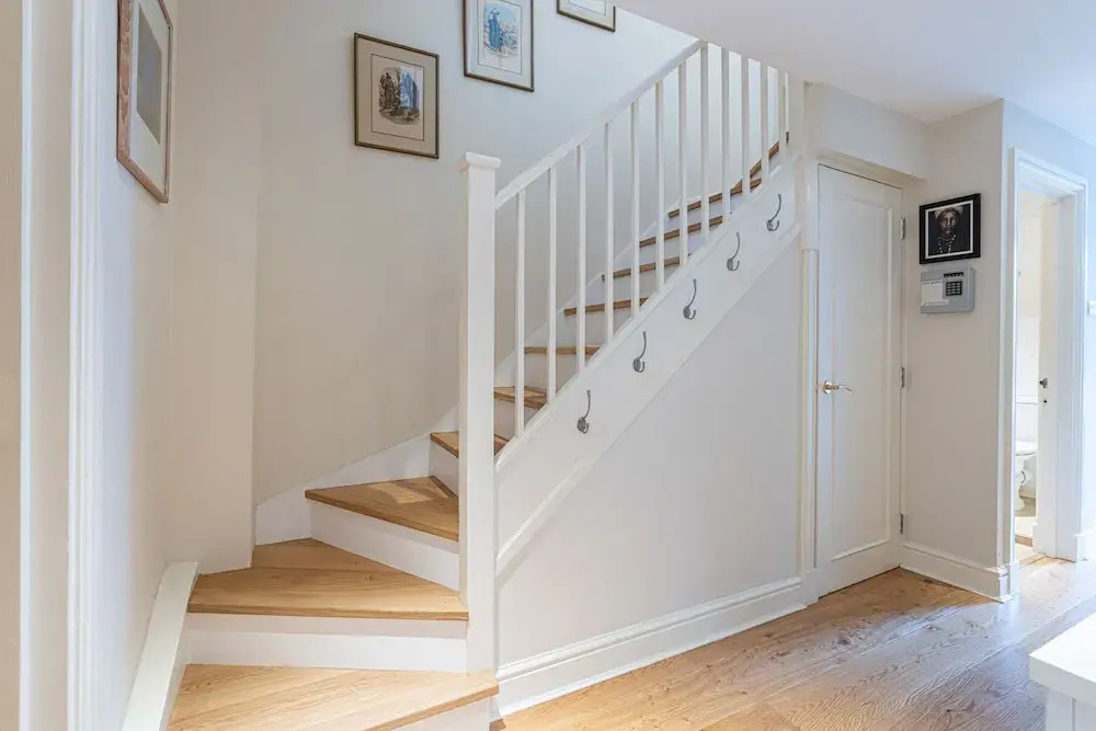 JOIVY Lovely 2bed House in Wandsworth w/ Backyard Patio