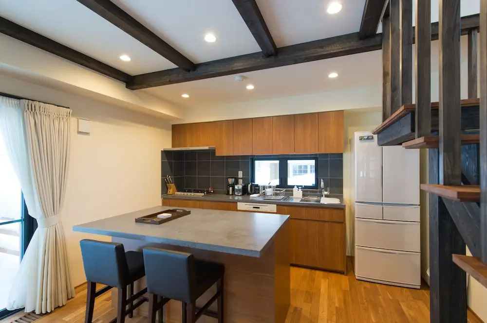 Tahoe Lodge by H2 Life