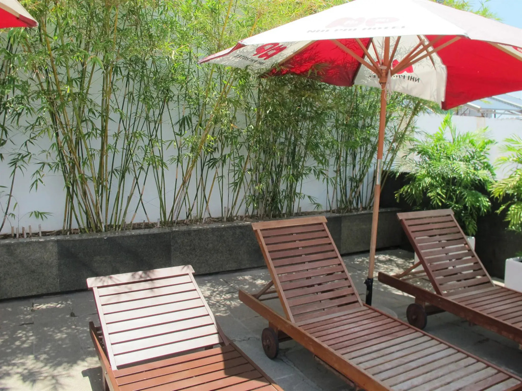 Nhi Phi Hotel
