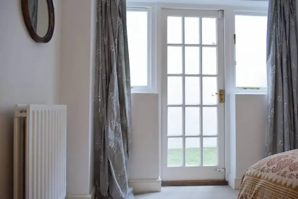 Chic And Cosy 2 Bedroom Flat By Earl's Court Tube