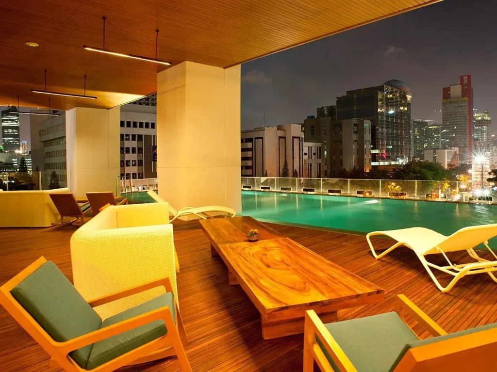 JS Luwansa Hotel & Convention Center