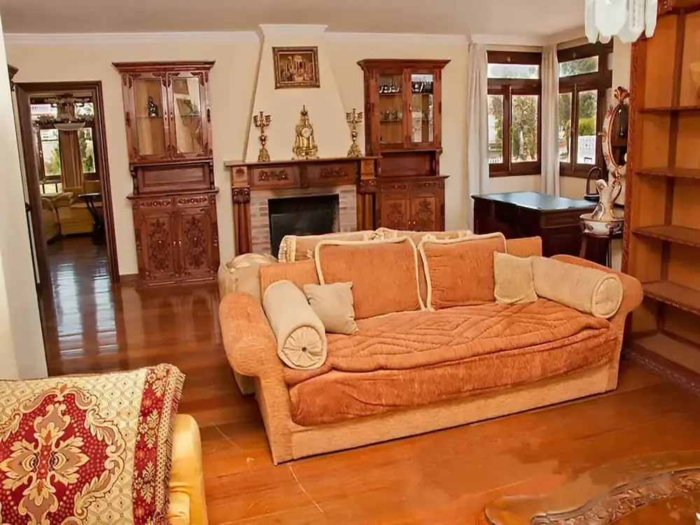 Villa Alegría - Option of Heated Pool - Sleeps 8