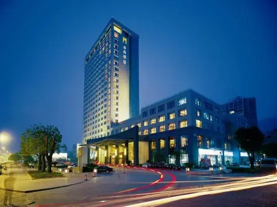 Peninsula Hotel