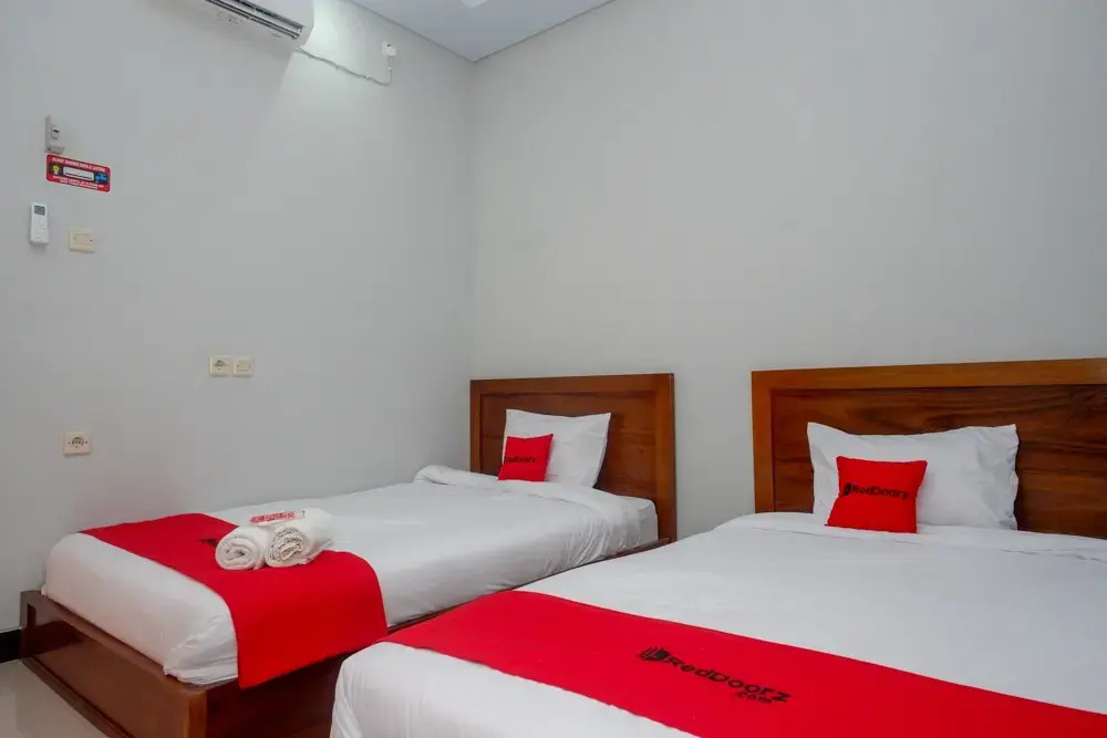 RedDoorz Syariah near Rumah Sakit Bhina Bhakti Husada