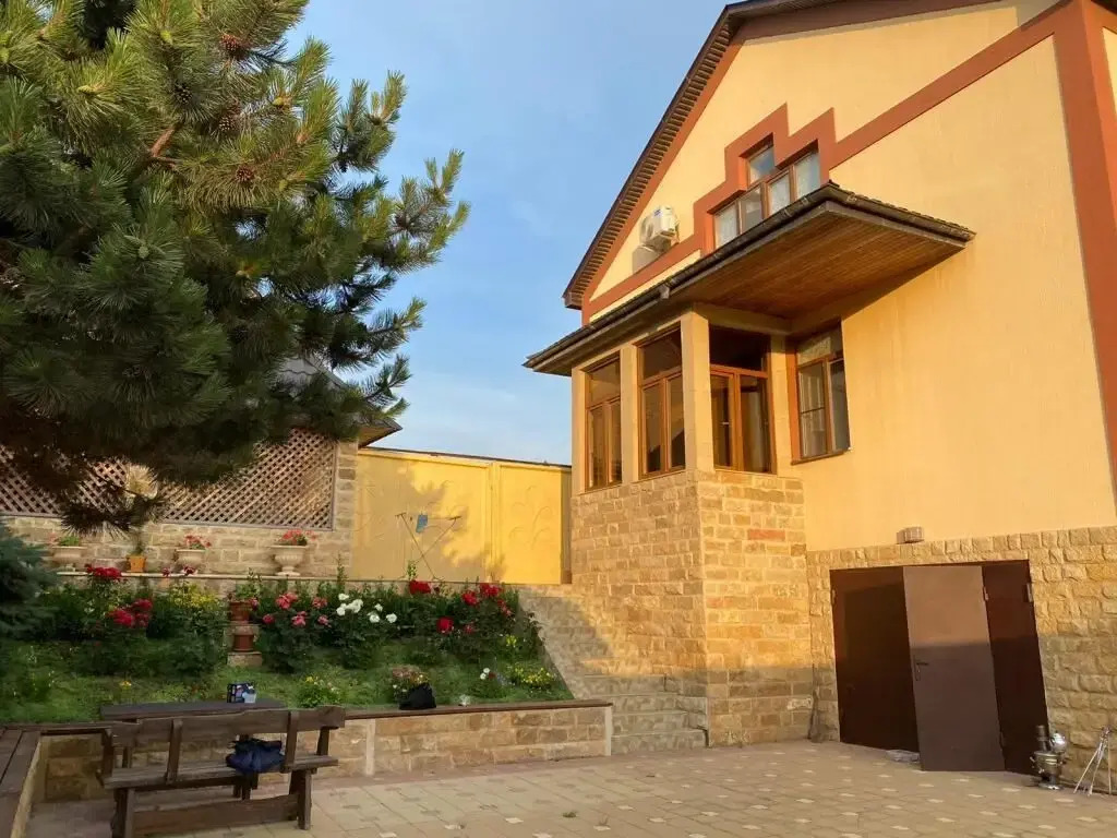 Tur House U Morya Guest House