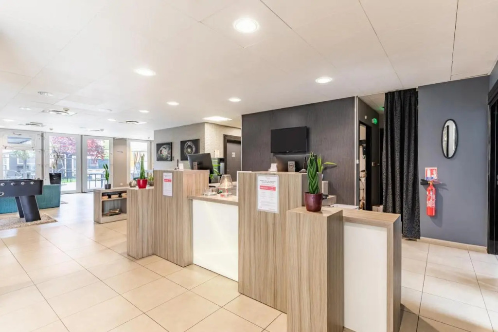 Air Hotel Paris Le Bourget