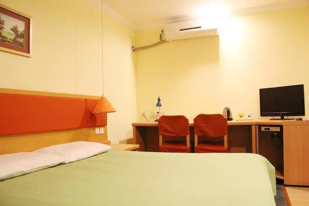 Qingdao Home Inn Shandong Road