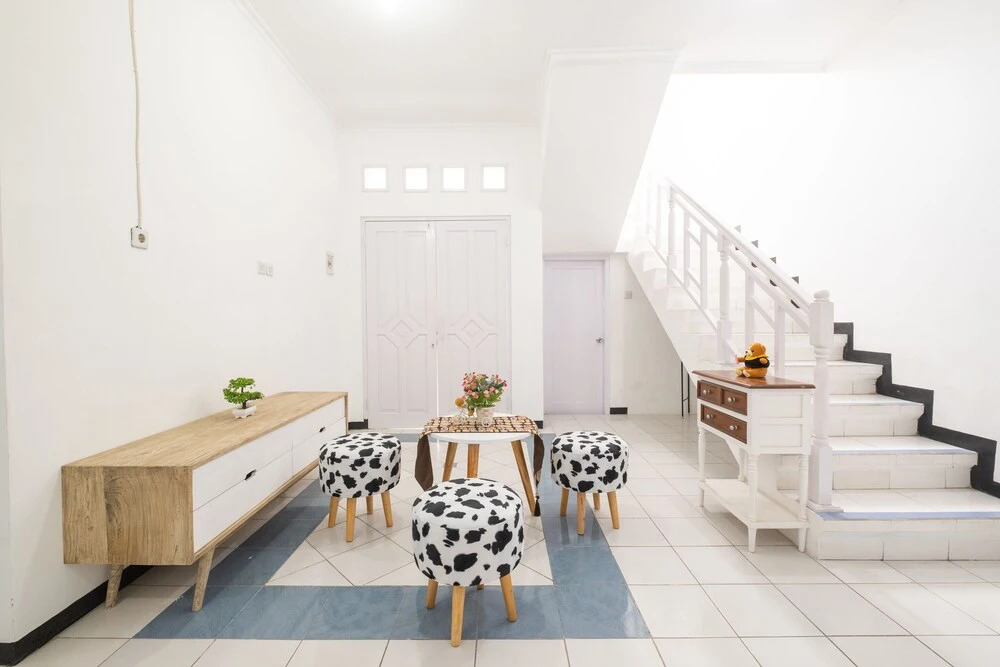 Roemah Hijaubiru by OYO Rooms