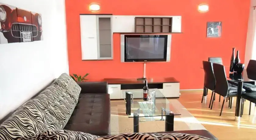Apartments Vodanović