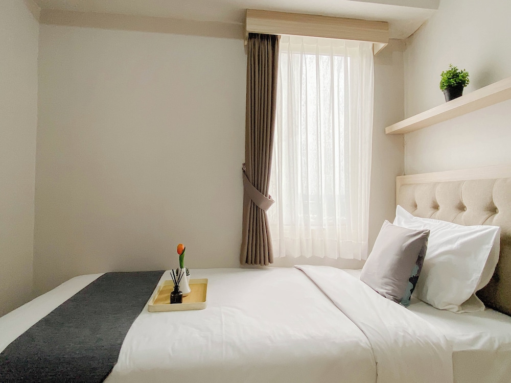 Neat And Homey 2Br For 3 Pax At Podomoro Golf View Apartment
