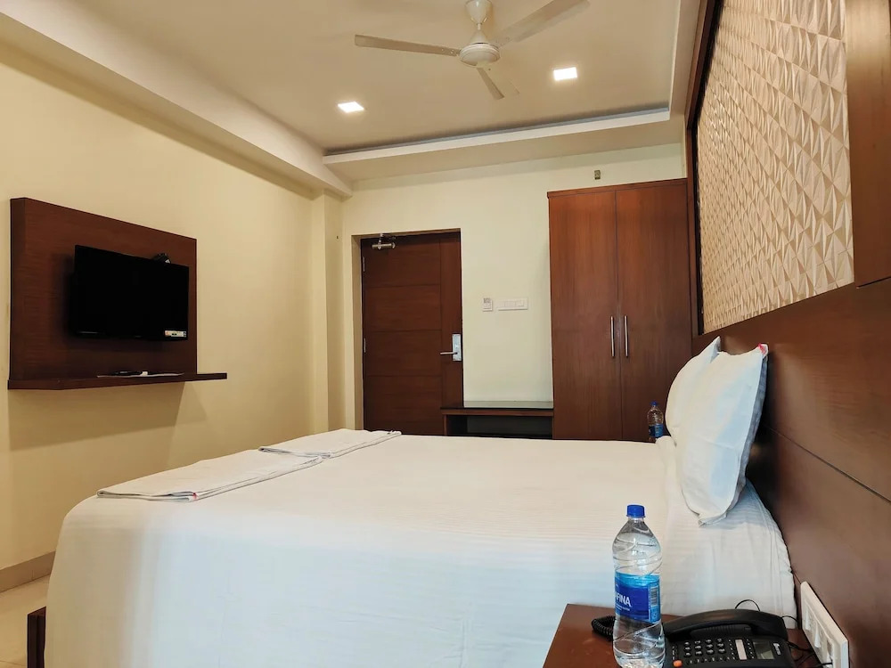 A and M Rooms and Residences
