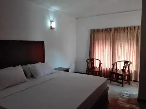 14th Century Resort
