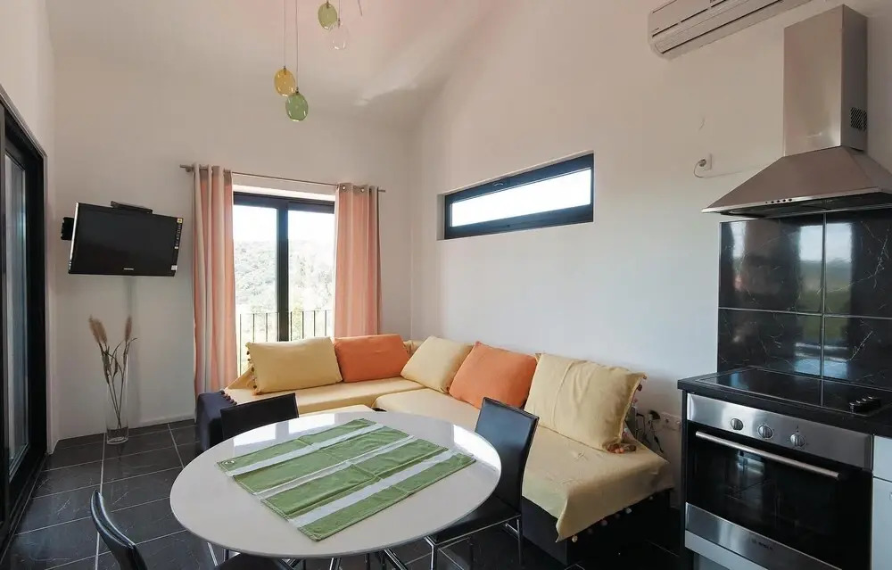 Beach Front Home In Kampor