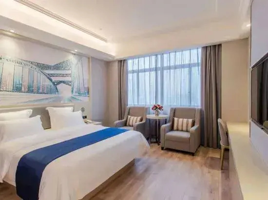 Yizhe Hotel (Nanning Dashatian Jianshe Road Subway Station Store)