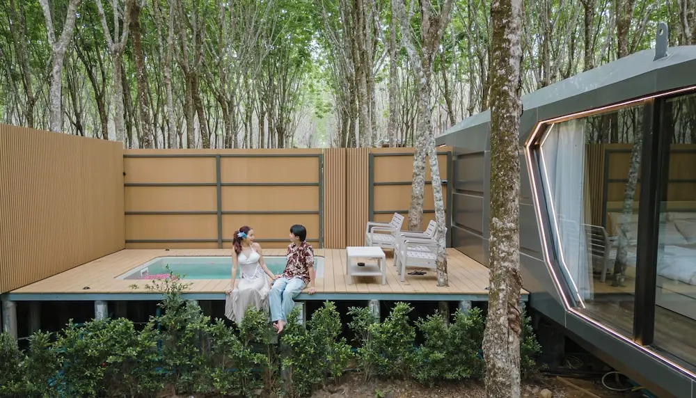 Timber Society Boutique Hideaway