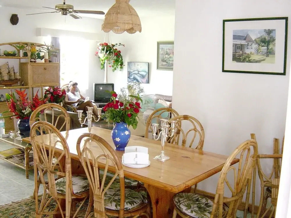 House with 3 Bedrooms in Grand Baie, with Pool Access, Enclosed Garden And Wifi - 500 M From the Beach