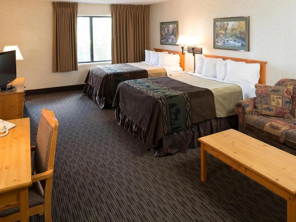 Kelly Inn and Suites Mitchell
