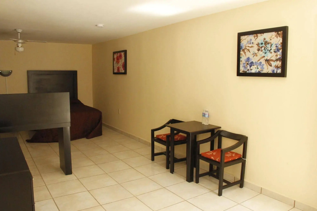 Hotel del Alba Inn & Suites