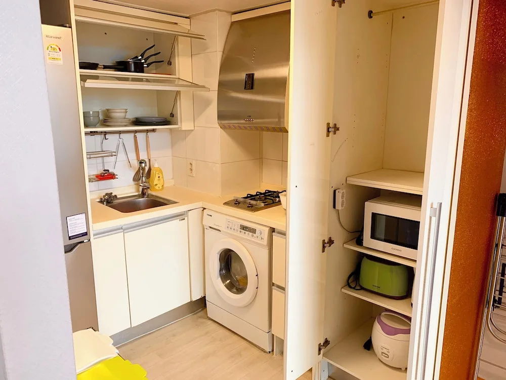 Travel House