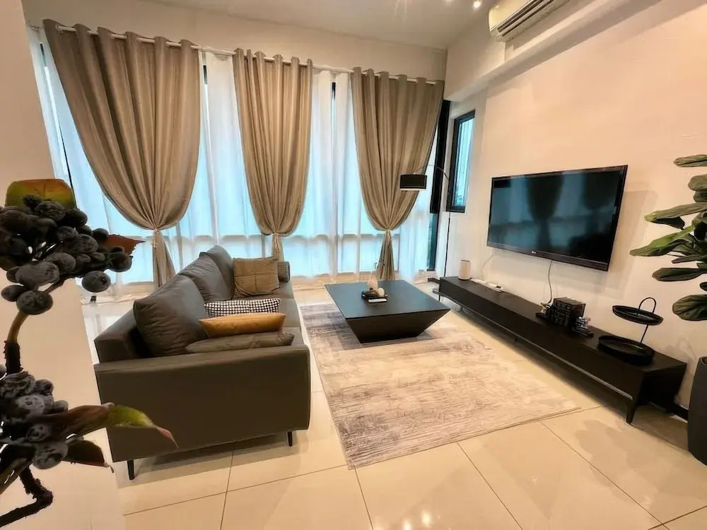 Opus KL Residences 1BR near TRX - Living Signature