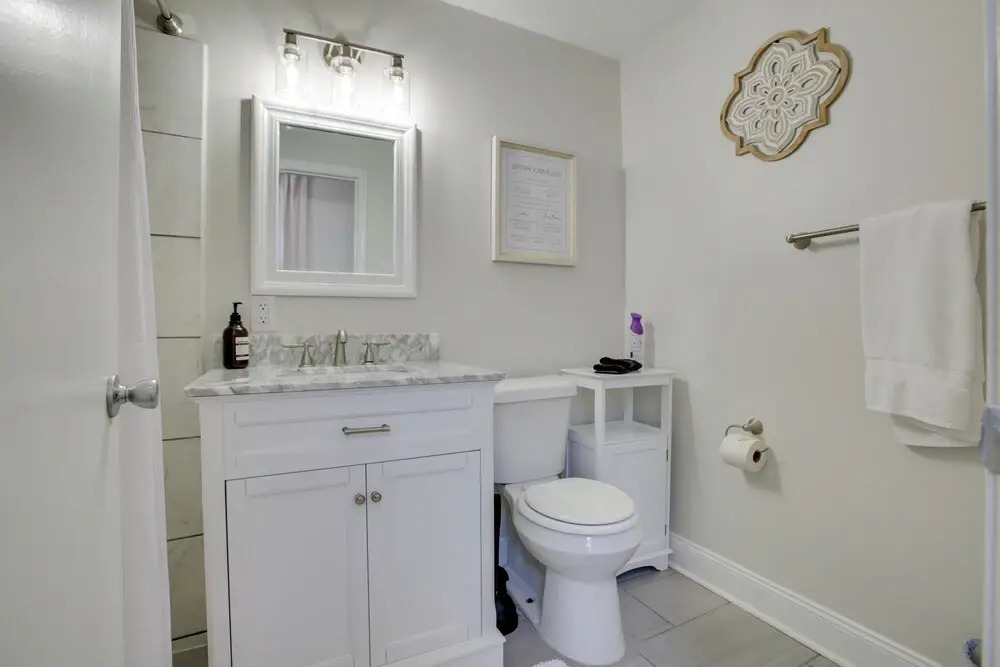 2 Mi to Dtwn: New Orleans Escape!