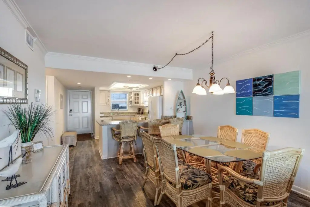 Terra Mar 502, 2 Bedroom, Sleeps 6, Gulf Front, Elevator, Heated Pool