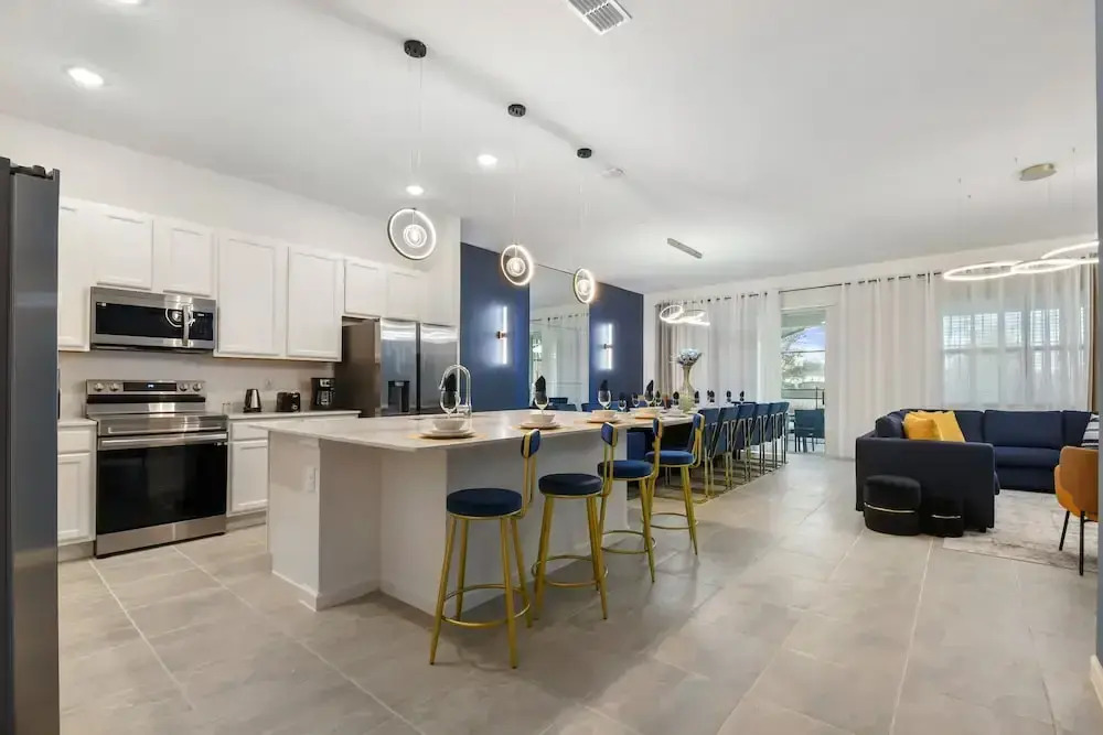 Lakeview Spacious 12br Themed Home Game/Pool/Spa