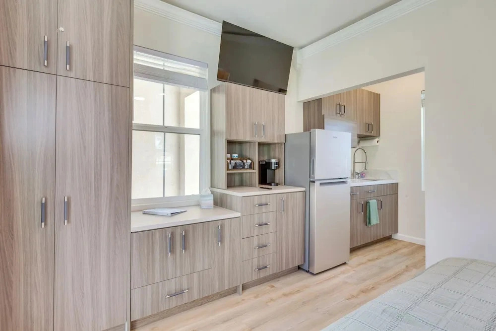Pool Access + Mtn Views! Extended Escape in Indio