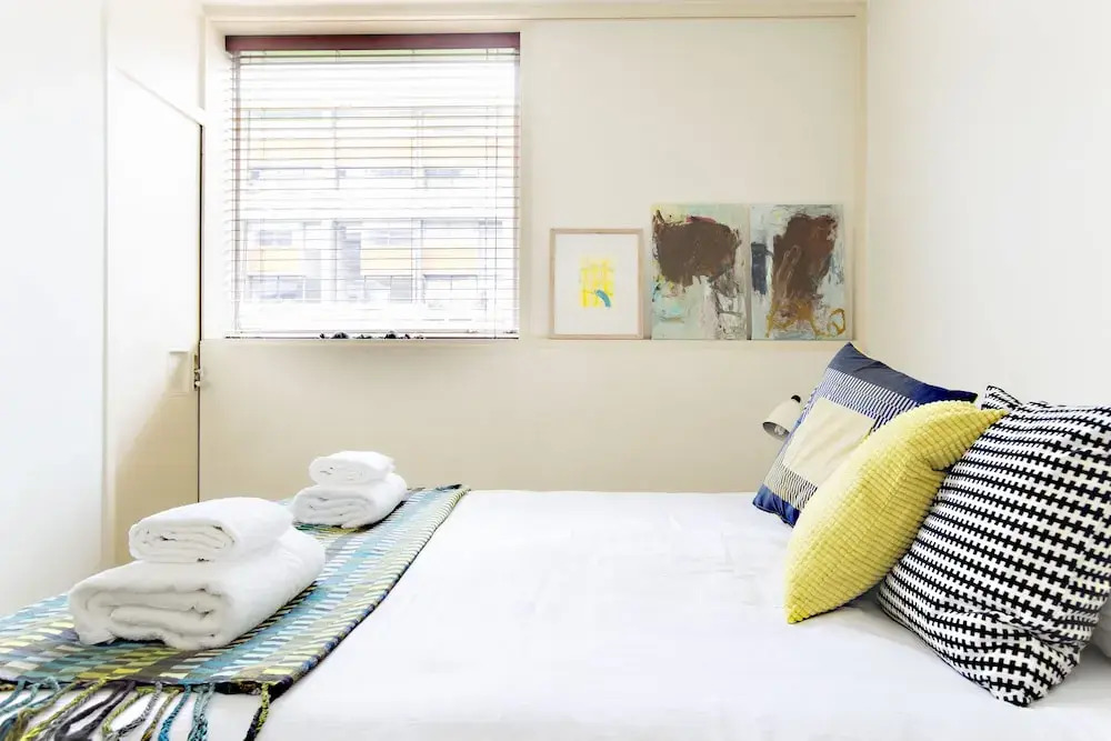Classic Central London Home by Farringdon