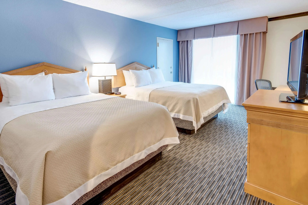 Days Hotel by Wyndham Toms River Jersey Shore