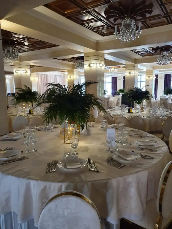 Hotel President